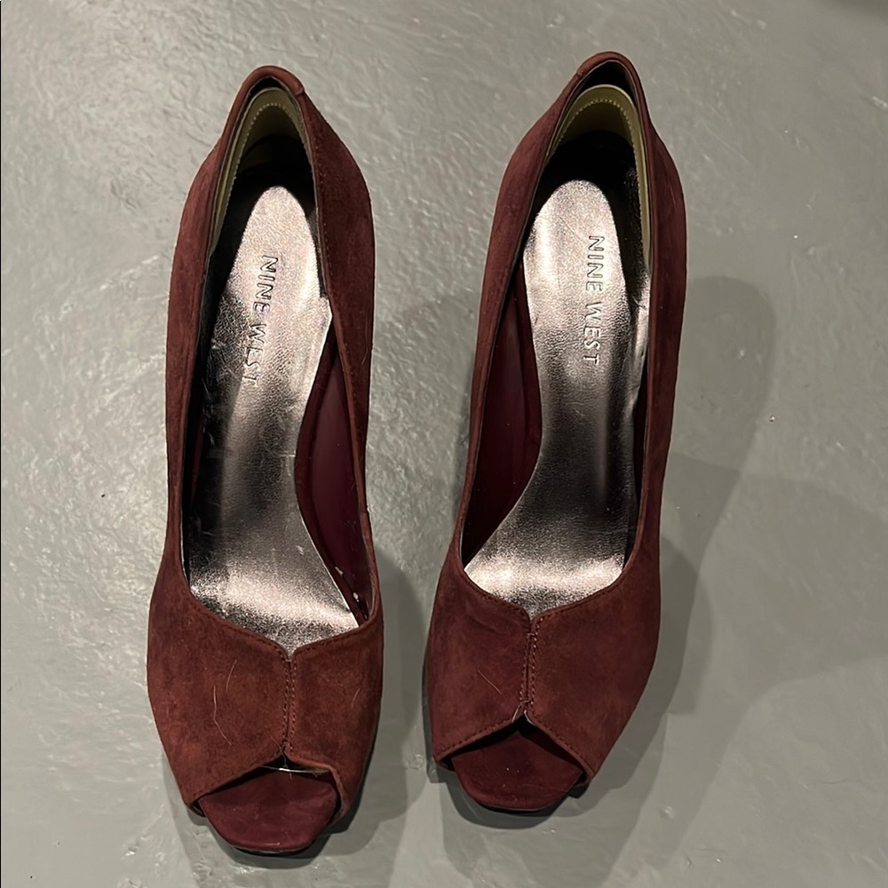 Nine West Women's Burgundy Peep Toe Heels